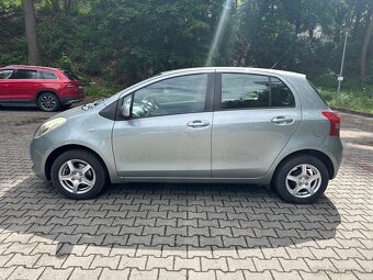 Prodám Toyota Yaris 1.3i 64kw automat - 8