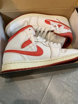 Nike AIR Jordan 1 Mid SE, White/Lobster-Dune Red-Sail - 8