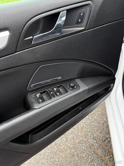 Škoda Superb II facelift 2.0 TDI manuál-splátky bez registru - 8