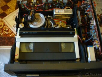 Videorekordér Tesla Avex VM 6465-2x - 8