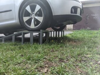 Prodej nájezdových ramp pro automobily - 8