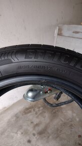 Goodyear Efficientgrip Performance 205/55 R17 - 8