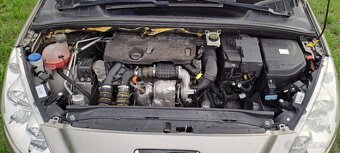 PEUGEOT 308 1,6HDI FAMILY - 8