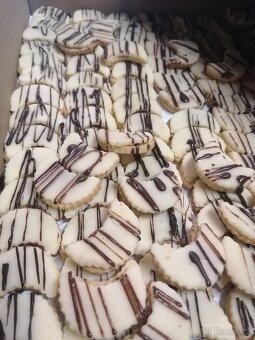 Domácí vánoční cukroví z másla 1 kg 900 - 8