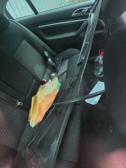 Náhradní díly ze Škody Superb I - 8