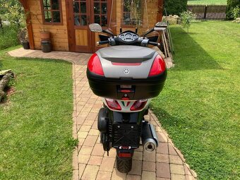 Yamaha X-city 250 - 8