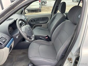 Renault Clio 2 ,1.2 i - 8