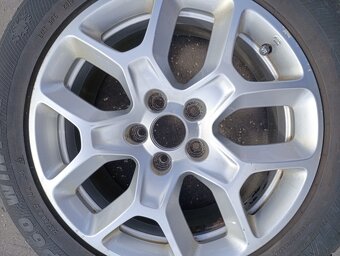Zimní pneu na diskách 215/60 R17 - 8