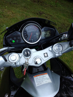 Suzuki Inazuma 250 R.V.2015 - 8