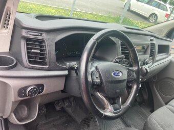Ford Custom - 8