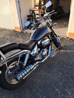 Suzuki vz 800 - 8