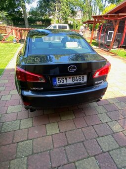 Lexus IS250 2.5i 153kW - 8