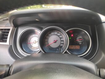 Nissan Tiida nafta 1,5 DCI 79 kW rok 2009 nová STK - 8