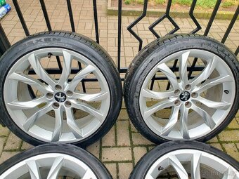 Alu kola peugeot 5x108 r19 8,5j et27 pneu 235/40/19 - 8