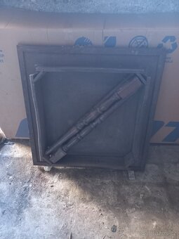 Stary dreveny stul - 8