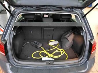 Volkswagen E-golf 100kw model 2021,baterie 36kwh,220km - 8