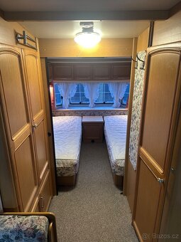 Karavan Hobby Landhaus - Přídavná Střecha, Předstan - 8