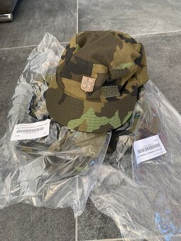 Prodám věci AČR, maskáče, kanady, trika, ponožky - 8