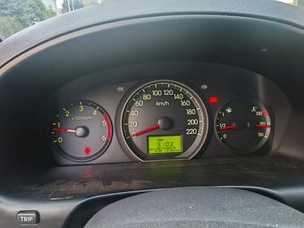 Hyundai h1 2010 125kw 8mist - 8