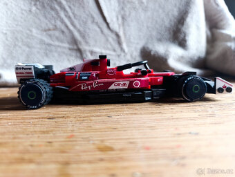 Stavebnice vozu F1 Ferrari SF 2023 - 8
