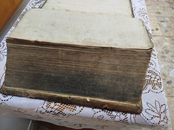 419 ROČNÁ KNIHA--autor--Laurentius Surius--rok vydania 1606- - 8