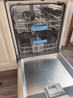 Prodám Myčku Bosch - 8