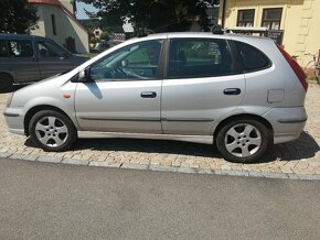 Nissan Almera TINO - 8