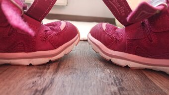 Boty zn.Superfit vel.30
- 8