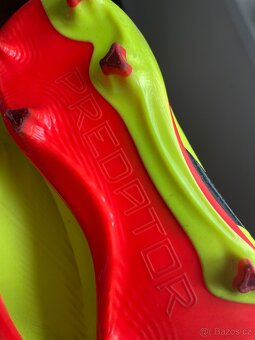 Kopačky Adidas Predator League Laceless FG, vel.38 a 2/3 - 8