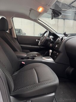 Nissan Qashqai 2.0i Automat - 8