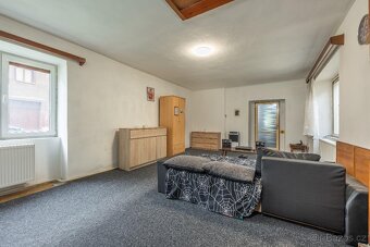 Prodej domu 258 m² s pozemkem 337 m², Smečno - 8