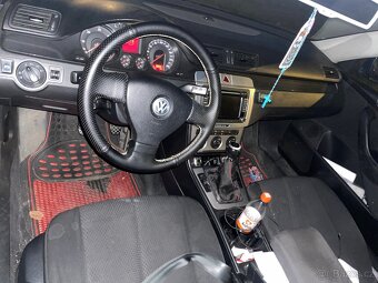 Volkswagen Passat B6 - 8