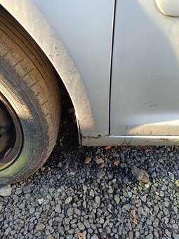 ND z VW Touran 1896.cm3 77.kw nafta r.v.2005 (K17) - 8