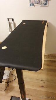Elektrický polohovatelný herní stůl AndaSeat - 8