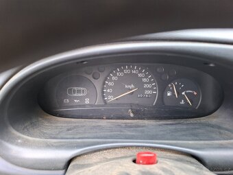 ford Courier - 8