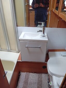 OBYTNÝ KARAVAN - 8