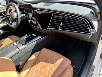 Mercedes E-220d 4-Matic AMG + Exclusive stav nového 4D - 8
