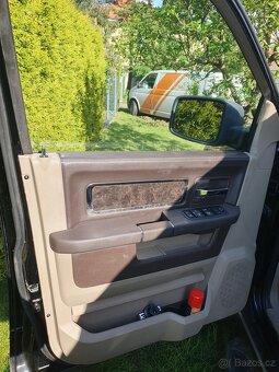 Dodge Ram 1500 5.7 Hemi - 8