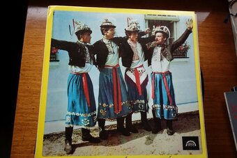 LP lidová hudba, mluvené slovo - nahrávky 70-80. léta - 8