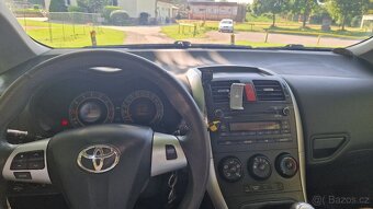 Toyota Auris - 8