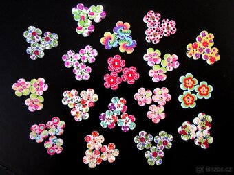 Dřevěné malované knoflíky různé druhy - nové - 8