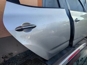 Karosářské díly Hyundai ix20 - Y3Y - 8