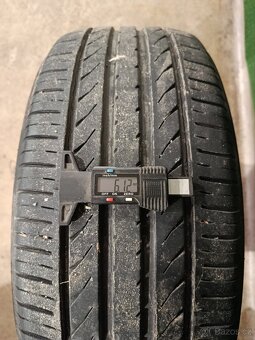 4ks letni 215/50/18 Toyo - 8