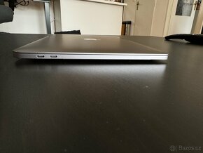 MacBook Pro 13” i7, 16GB RAM, 2TB SSD - 8
