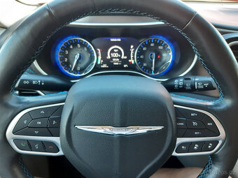Chrysler Pacifica 3,6L, 2021, 7míst, kůže, 19.000km - 8