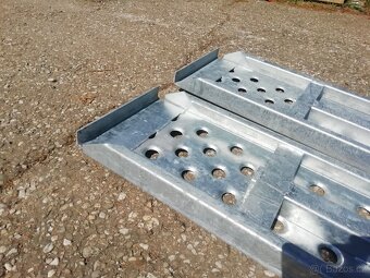 Ocelové nájezdy na auto 2 - 3 metry, až 4000 kg, zesílené - 8