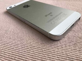 iPhone SE 64GB - 8