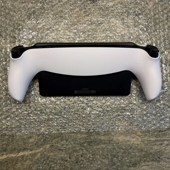 PlayStation Portal Remote Player - 8