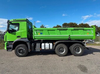 Mercedes-Benz AROCS 2645 6x4 třístranný sklápěč Bordmatic - 8