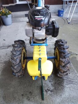 Prodám malotraktor Agzat s příslušenstvím - 8